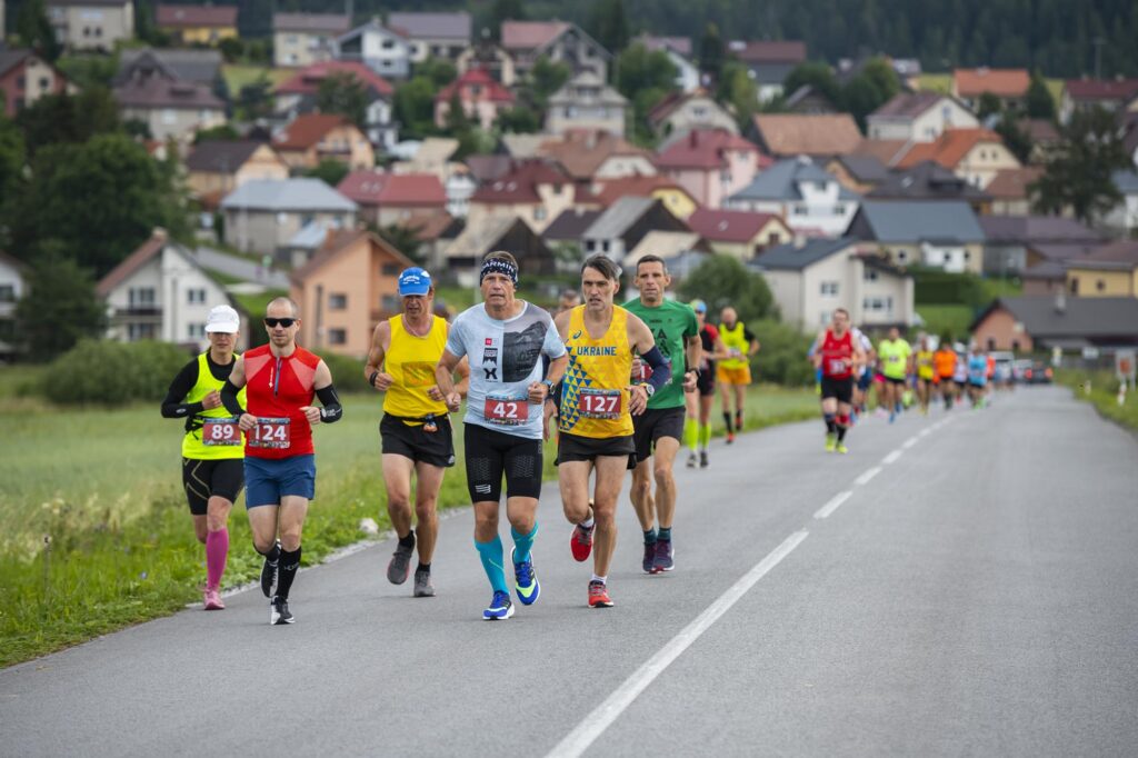 Na Malý štrbský maratón sa opäť vrátilo viac ako 560 športovcov. Zvíťazil Keňan Geoffrey Chege.