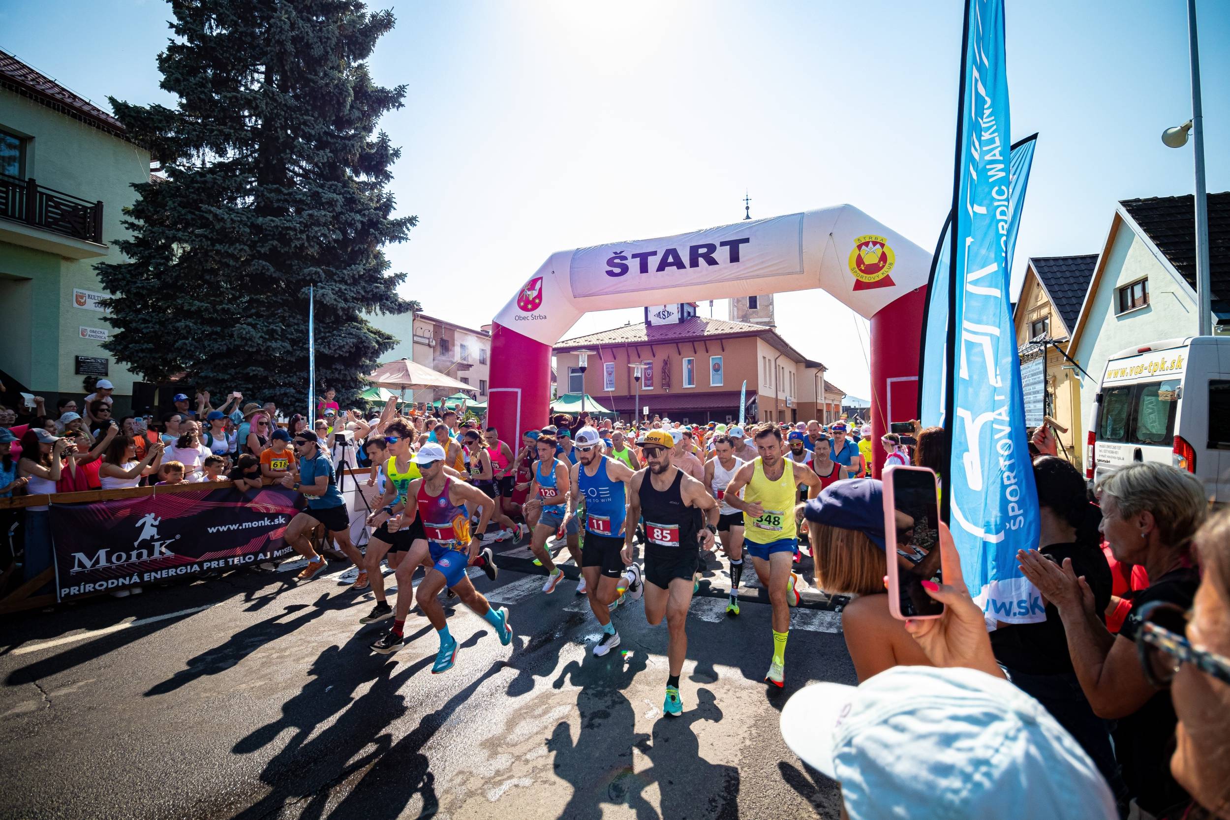 Na Malom štrbskom maratóne v Štrbe sa opäť stretnú stovky skúsených bežcov zo 7 krajín aj športujúce rodiny
