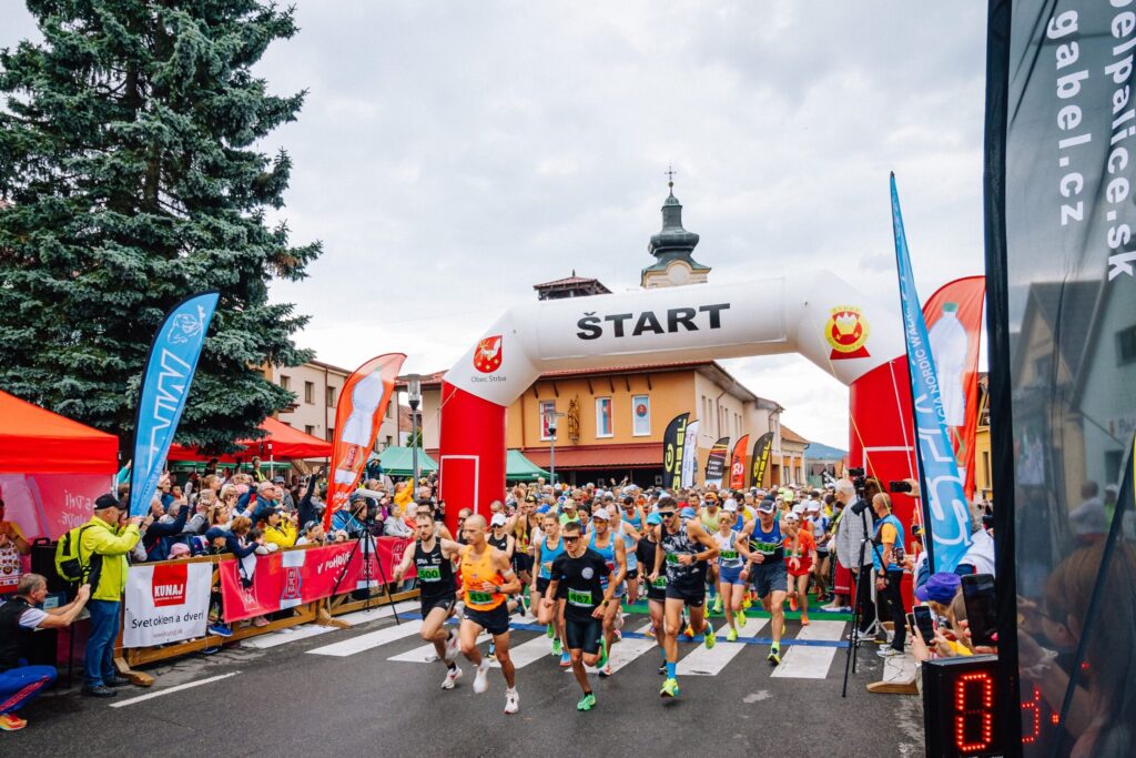 Malý štrbský maratón na 47. ročníku privítal rekordných 820 bežcov. Zvíťazili Marián Zimmermann a Magdalena Patas