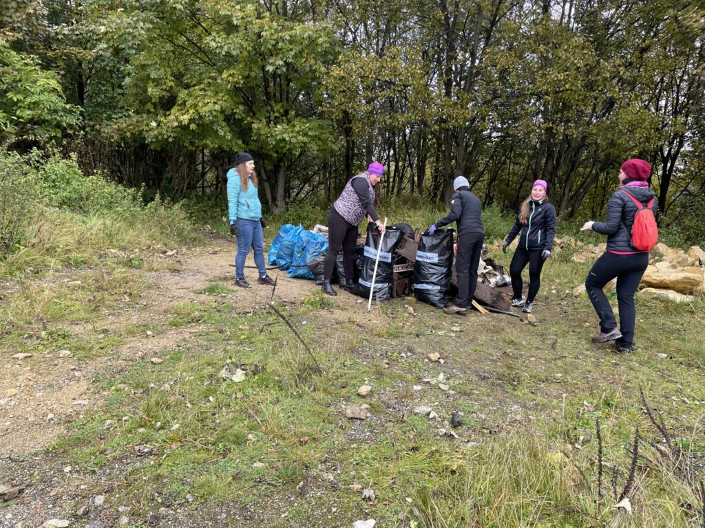 TS: Tatry opäť ožili dobrovoľníkmi: 47. ročník podujatia Čisté hory priniesol viac než tonu vyzbieraného dopadu  veľké upratovanie
