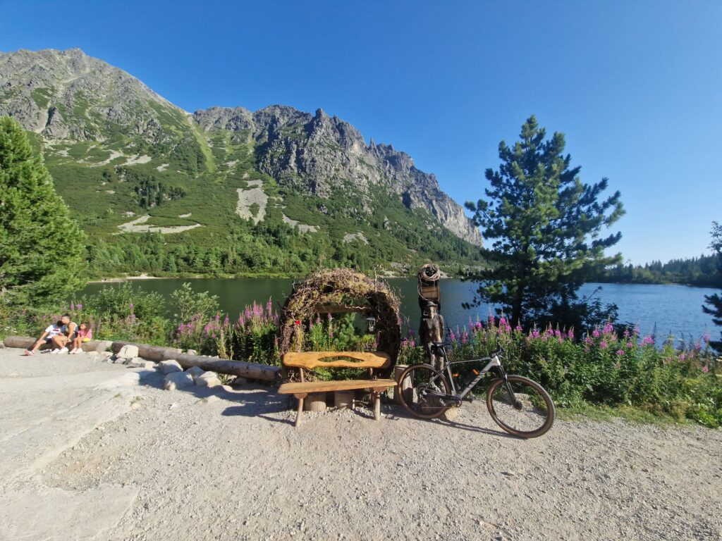 2866_Popradské pleso_na bicykli