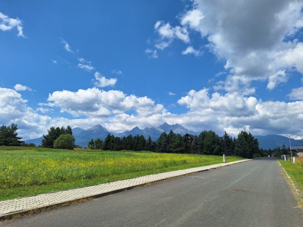 8866 – Stará Lesná – Veľká Lomnica