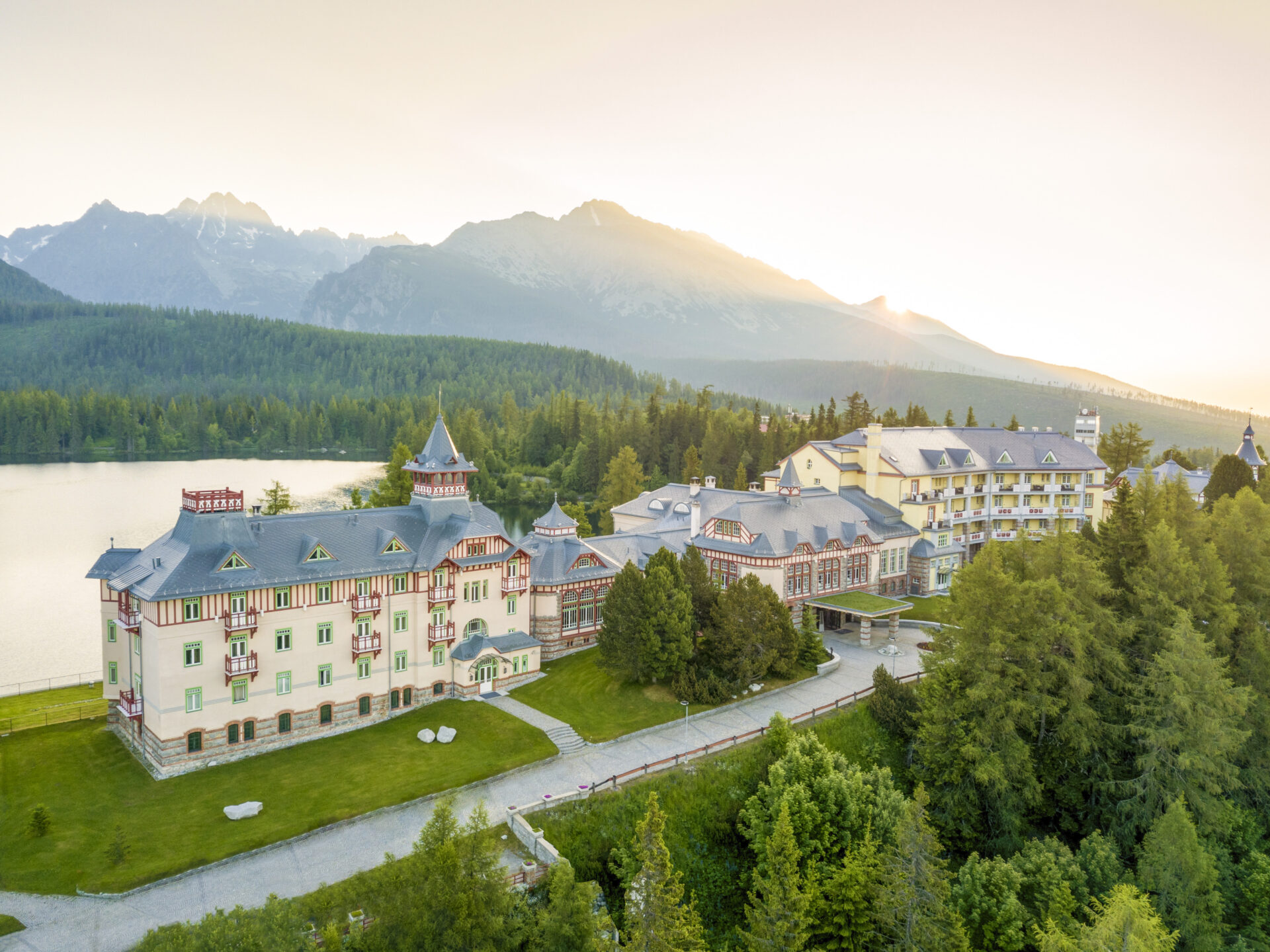 Hviezdne trio Čekovský, Hudák, Adamec vystúpi v Grand Hoteli Kempinski